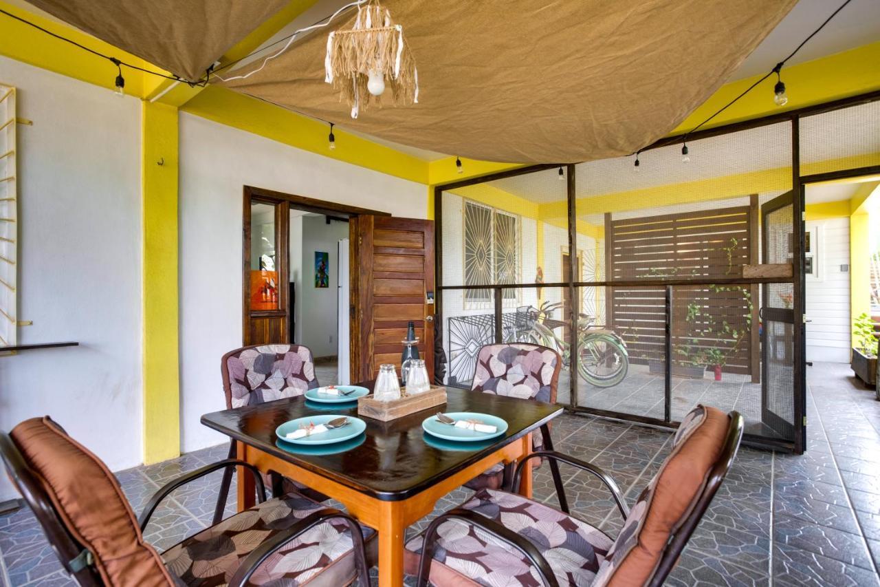 Driftwood Gardens Guesthouse Placencia Luaran gambar