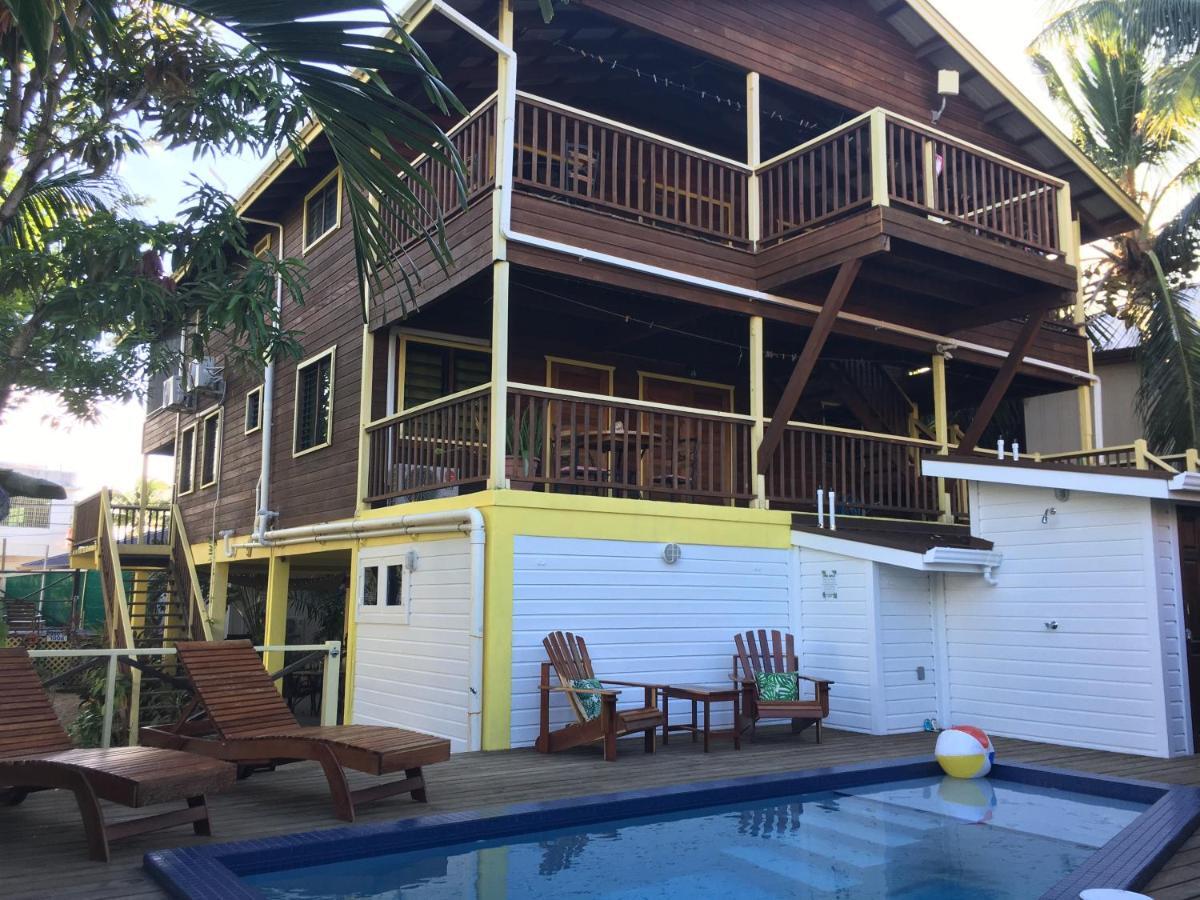 Driftwood Gardens Guesthouse Placencia Luaran gambar